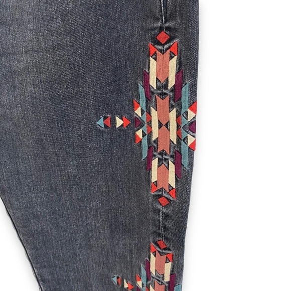 Urban Outfitters - Black High rise Cigarette South Western Embroidery - … - Picture 5 of 10